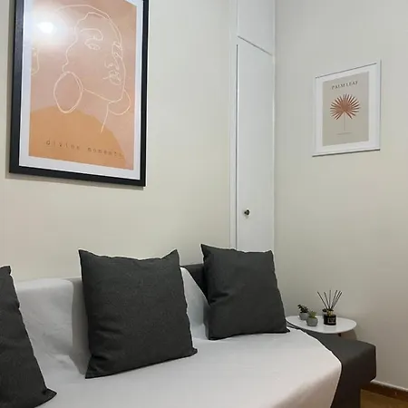 Apartment In Афины Экстерьер фото